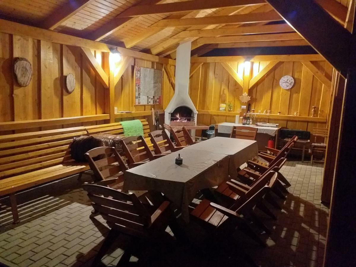 Penzion Anika Krasnohorska Dlha Luka Exteriör bild